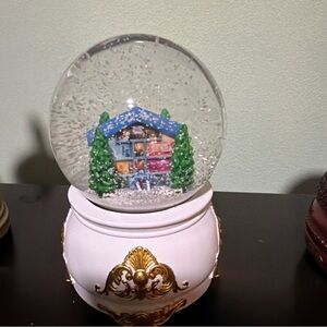 Taylor Swift Lover Snow Globe (Plays Lover) NIB- No Defects